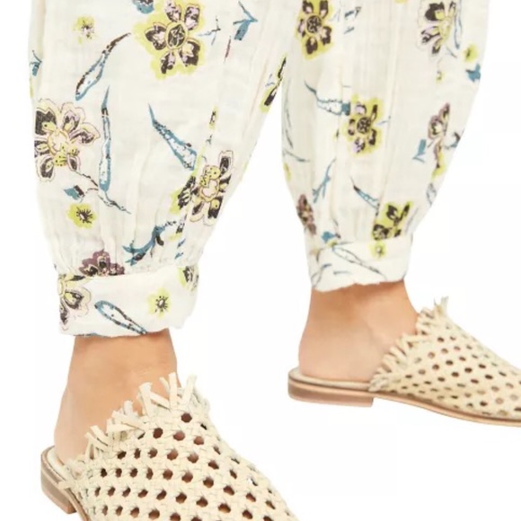 HP💝Free People Floral Trouser medium - Picture 4 of 4